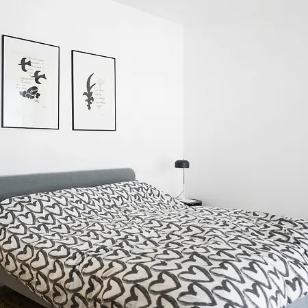 Apartament Cozy 45 M With View Over Paryż