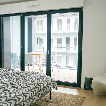 Cozy 45 M With View Over Paryż